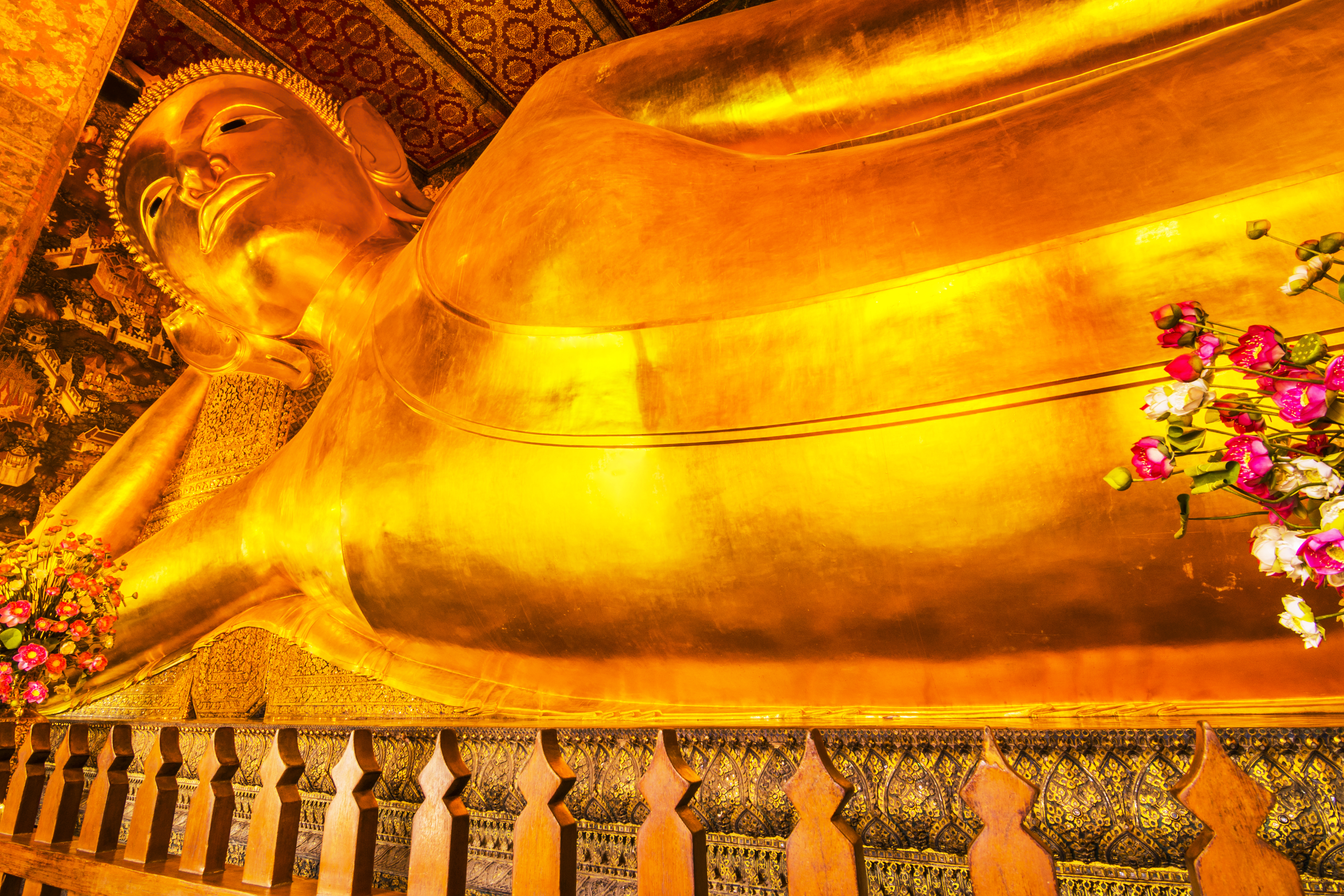 Statue of the Reclining Buddha at Wat Pho